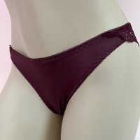 Calcinha Beatriz  Uva